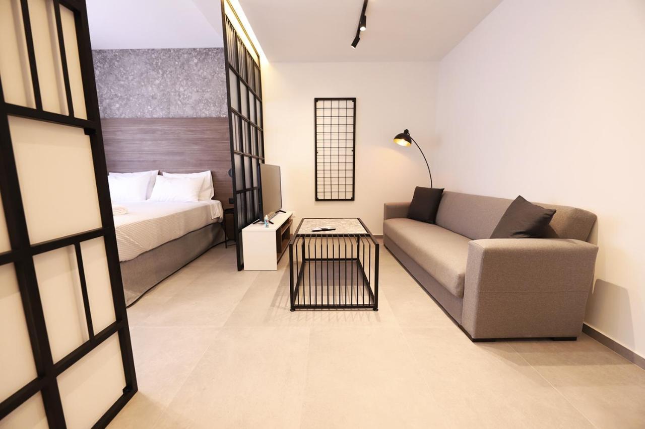 אתונה K58 Luxury Apartment Monastiraki Metro Station Acropolis Jacuzzi מראה חיצוני תמונה