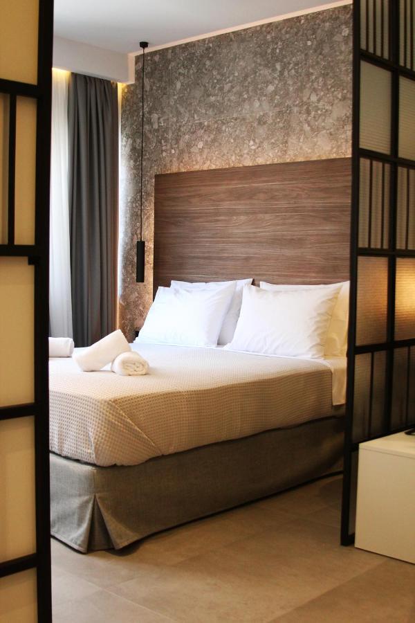 אתונה K58 Luxury Apartment Monastiraki Metro Station Acropolis Jacuzzi מראה חיצוני תמונה