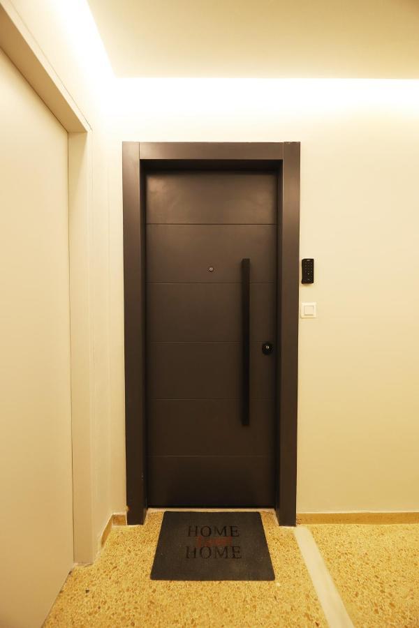 אתונה K58 Luxury Apartment Monastiraki Metro Station Acropolis Jacuzzi מראה חיצוני תמונה